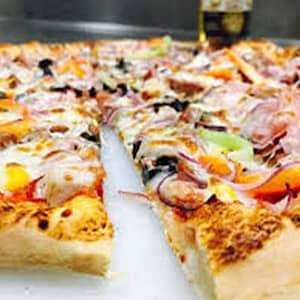 PIZZA – 12″ – Ham, sweetcorn, pineapple, mozzarella, cedar, tomato sauce